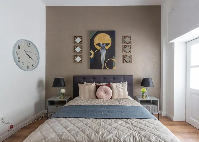 Luxurious Art Deco Residence In The Heart Of Budapest
