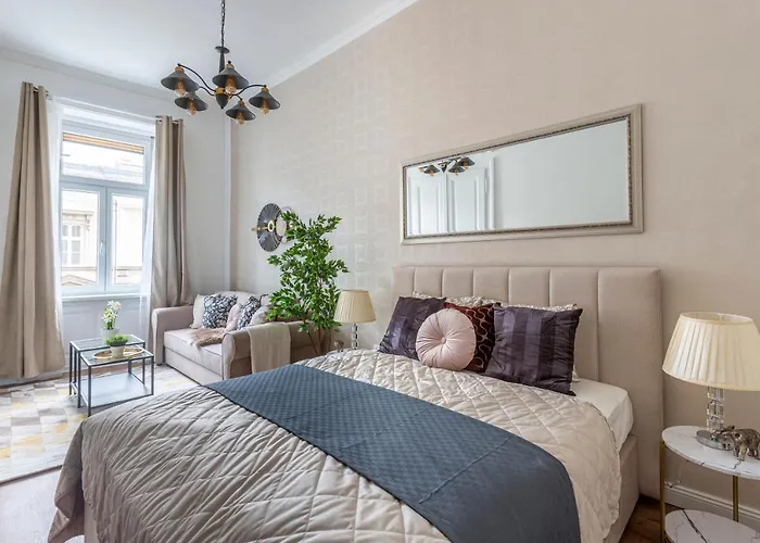 Luxurious Art Deco Residence In The Heart Of Budapest