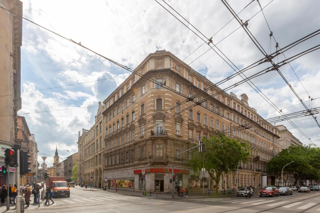Luxurious Art Deco In The Heart Of בודפשט